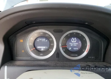 2011 Volvo Xc60 T6 z USA, uszkodzony, nr VIN YV4902DZ9B2150351